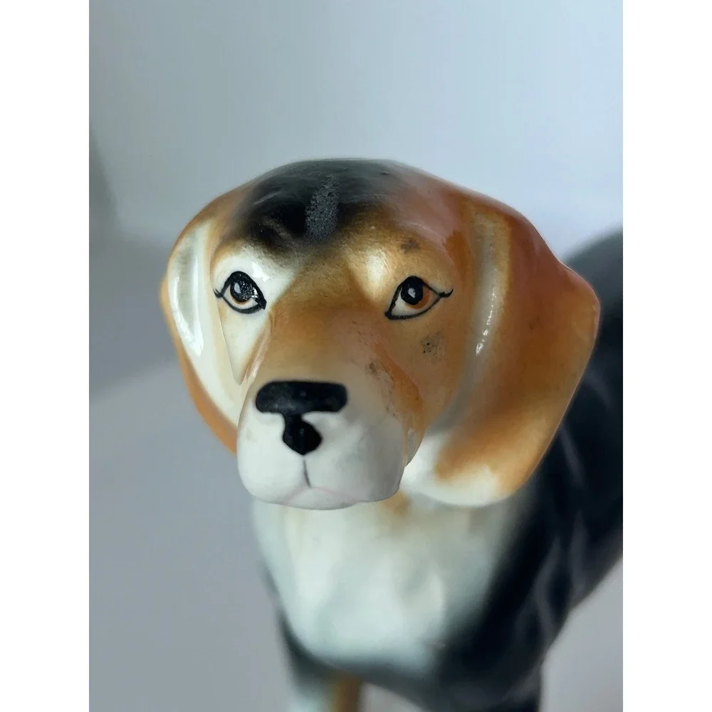 Vintage Ceramic Beagle Figurine Tricolor Dog Statue‎ Made in Japan Glossy Glaze